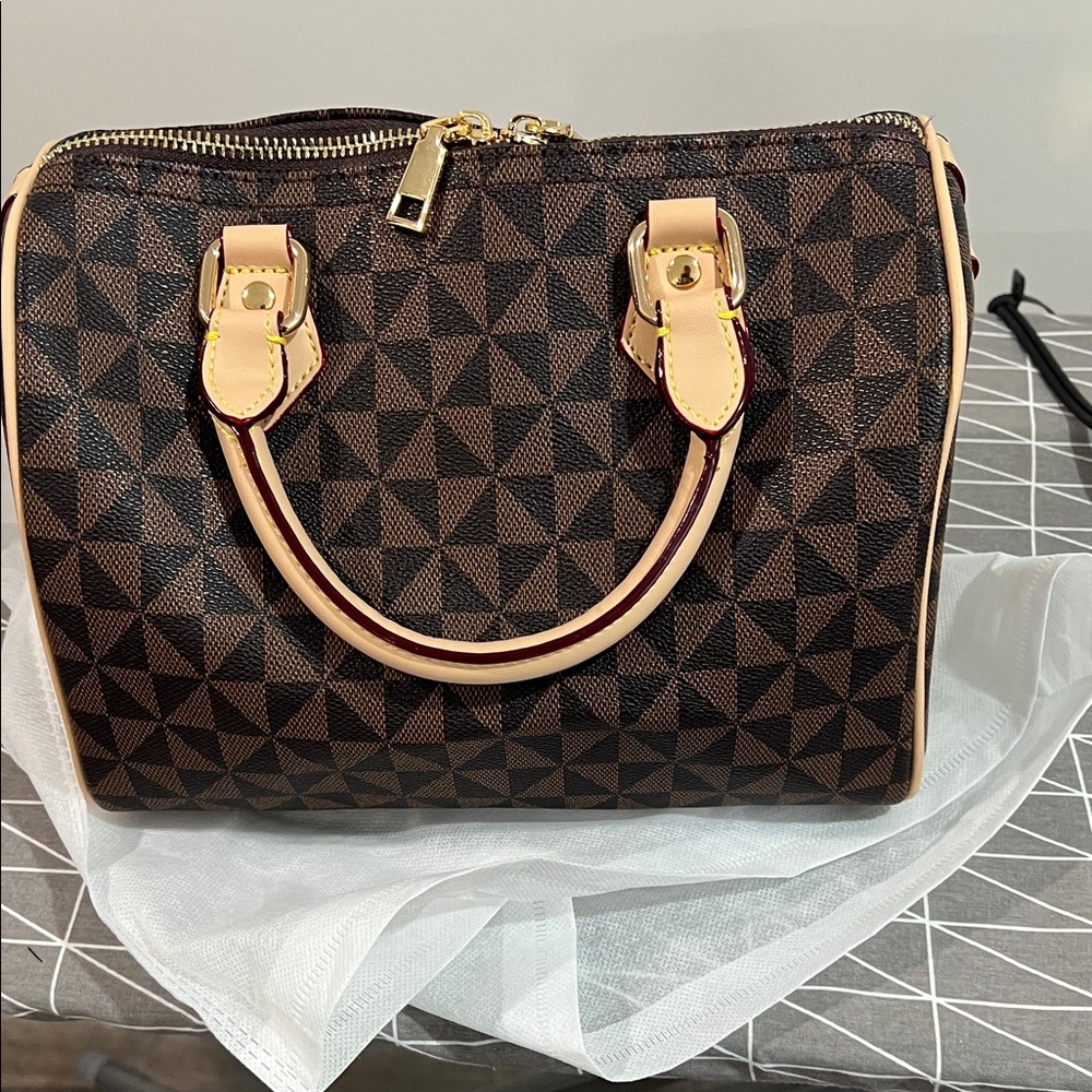 Elegant Brown Geometric Handbag